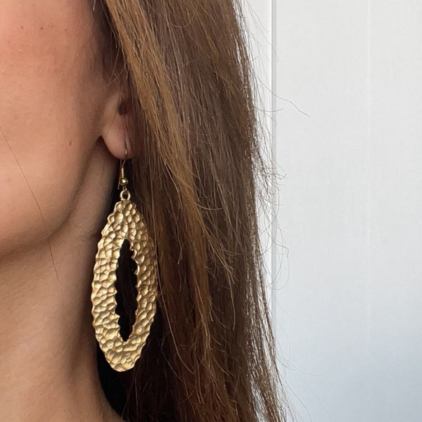 Onyx Archway Earrings
