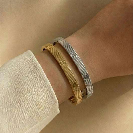 Love Unlimited Bangle