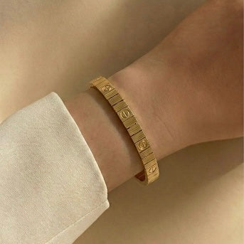 Love Unlimited Bracelet - Flexible